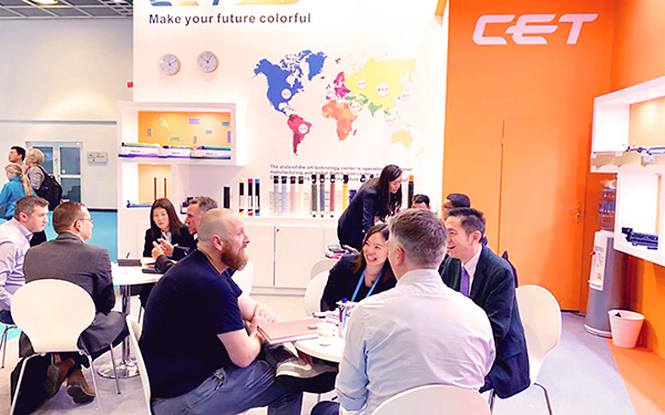 深圳展臺搭建商要如何俘獲客戶的心?